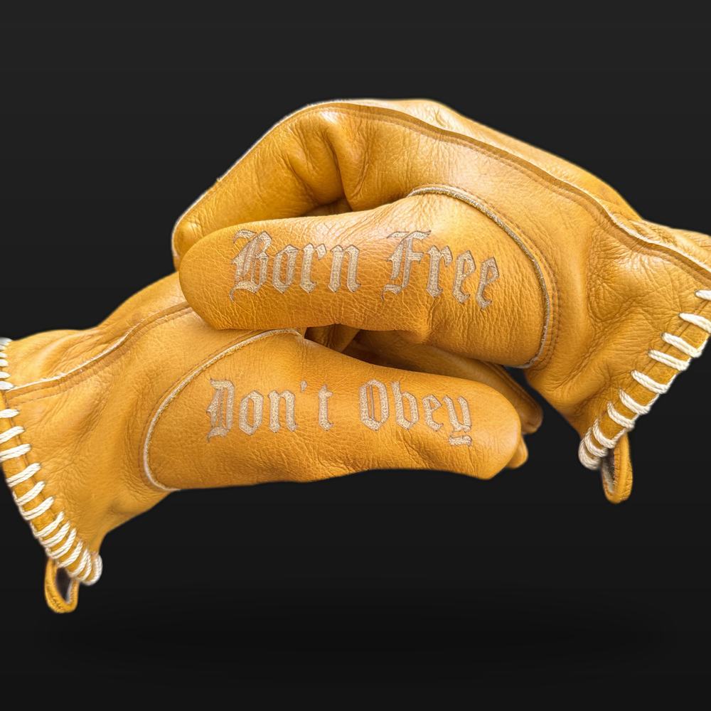 Desperado Vintage gloves, deep ochre leather, front view